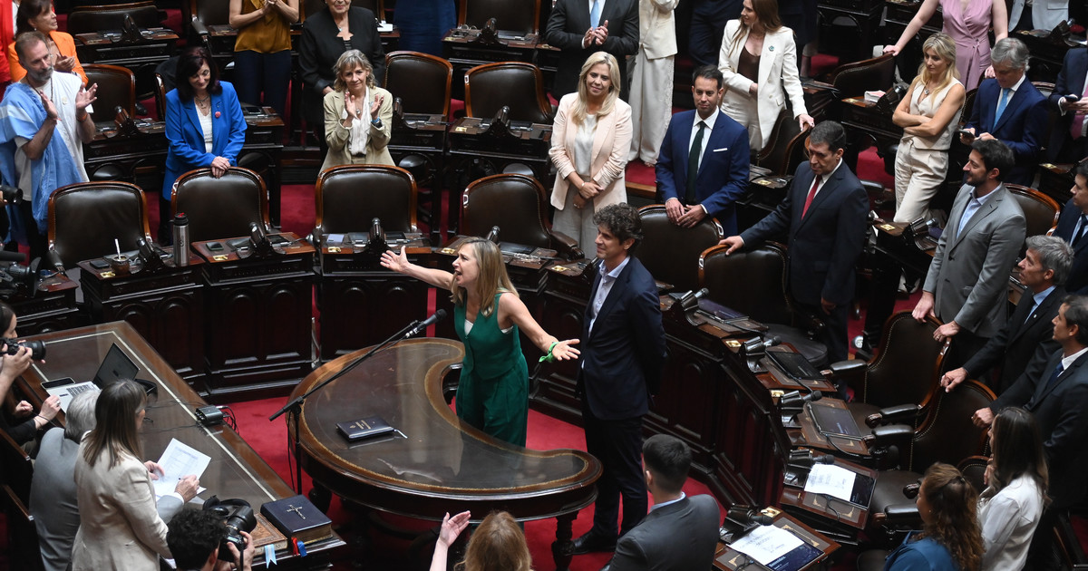 Comentarios polémicos y arenga en la transmisión oficial: la polémica en vivo.