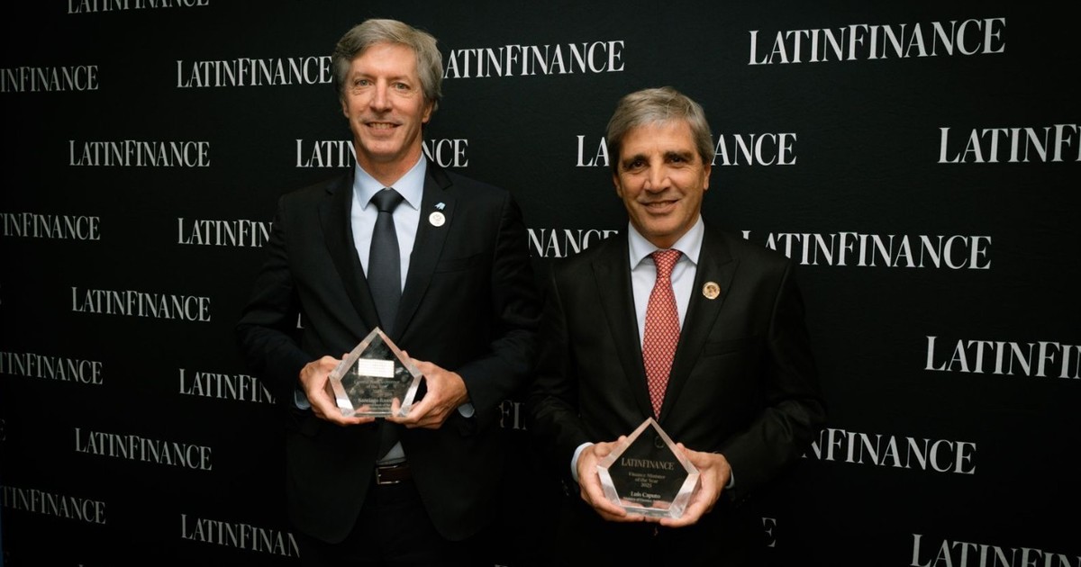 El Gobierno enfrentará vencimientos por US$ 4.200 millones el mes próximo tras pagar US$ 1.000 millones de un bono hoy.