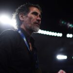 El ascenso de Domínguez: de la adversidad al éxito.