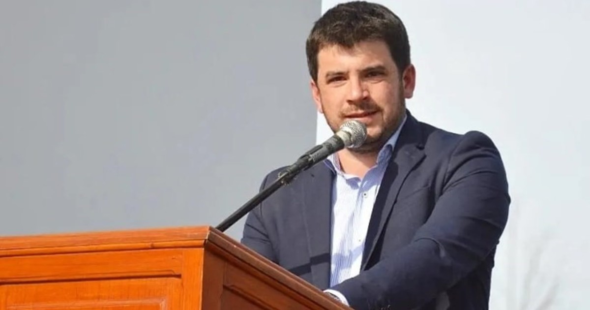 tiene 36 años y es intendente