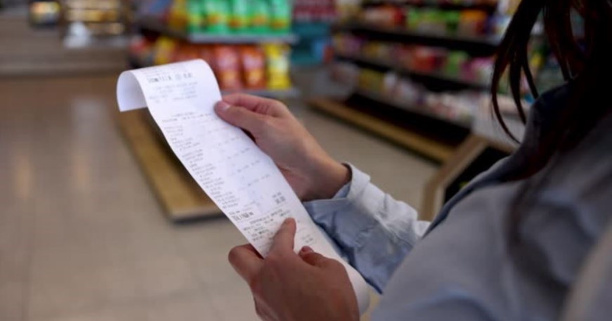 un municipio de Zona Norte sube a 2% una tasa y Luis Caputo sale al cruce