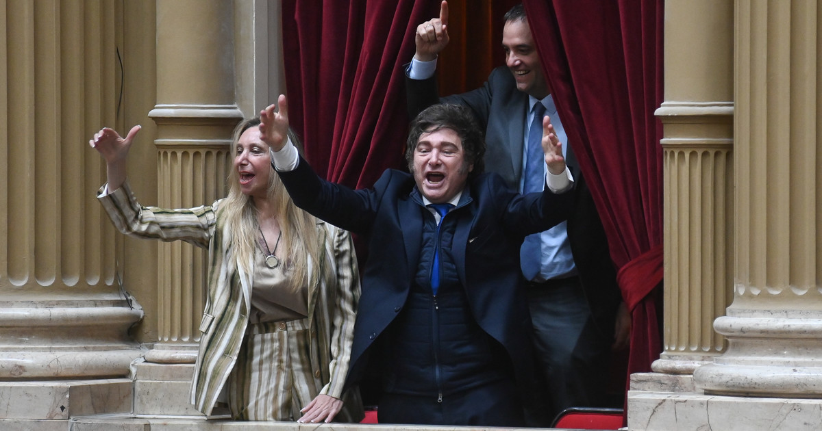 Milei cambia de opinión tras cinco meses y modifica su evaluación clave.