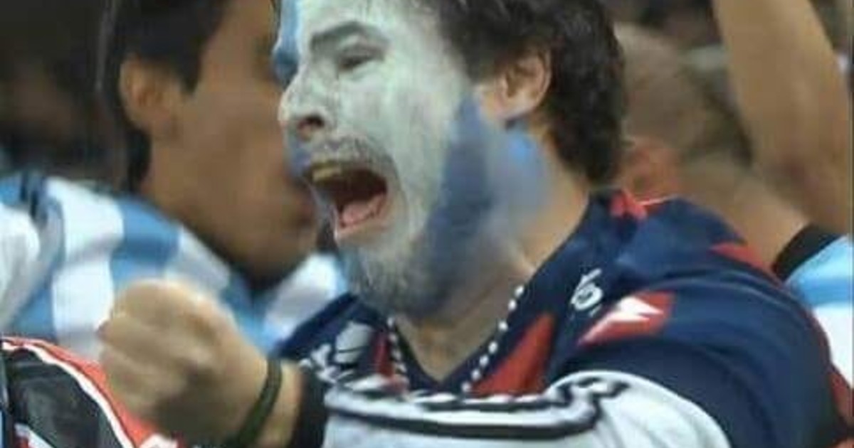 No falta a ningún partido de la Selección y ya gastó 100 mil dólares en viajes: "No formé familia para seguir a Argentina" :: Olé