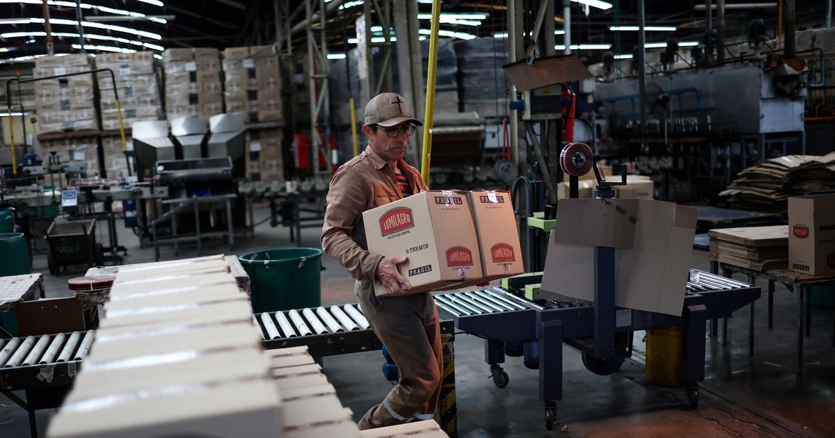 la mitad de la industria tiene problemas financieros y hay 40% más de cheques rechazados