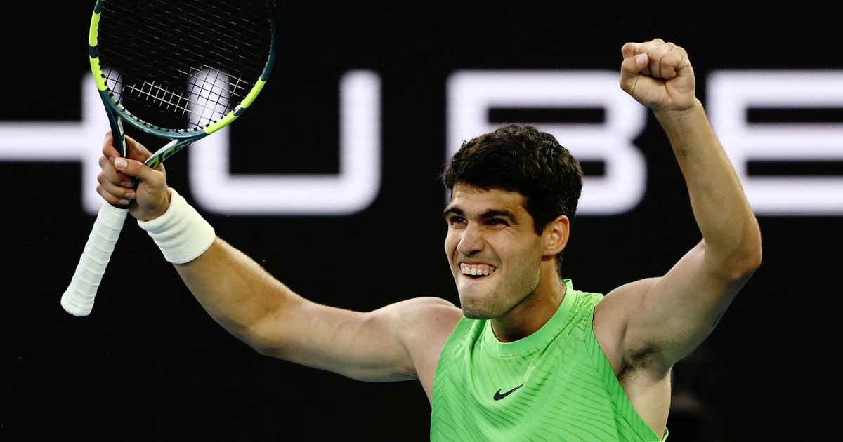 Alcaraz, enorme: venció en 5 horas y 27 minutos de juego a Zverev y se metió en su primera final del Abierto de Australia :: Olé