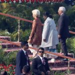 Utilice este título Después de firmar con el Mercosur, Europa sella “la madre de todos los acuerdos” con India y da la espalda a EE.UU. y cree en base a ese titulo original un titulo nuevo, preciso, comprensible y que no pierda relacion con el titulo original. Necesito que me devuelvas solo y nada mas que el titulo nuevo.