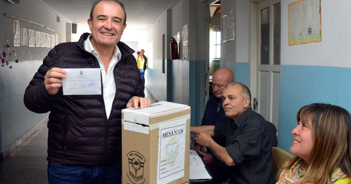 El vicegobernador de la provincia beneficiada por el gasoducto criticó a Milei por la licitación que perdió Techint