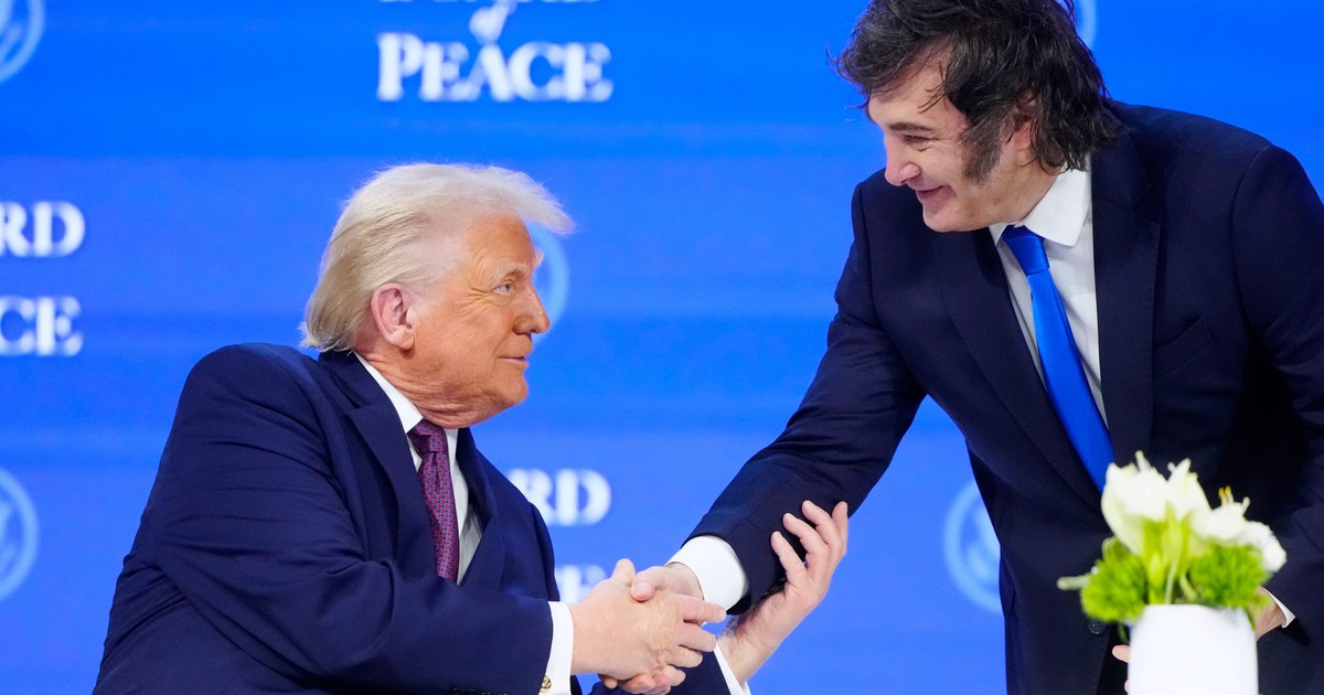 Utilice este título  Javier Milei volverá a Estados Unidos en marzo para la apertura de la “Argentina Week” y buscar inversiones y cree en base a ese titulo original un titulo nuevo, preciso, comprensible y que no pierda relacion con el titulo original. Necesito que me devuelvas solo y nada mas que el titulo nuevo.