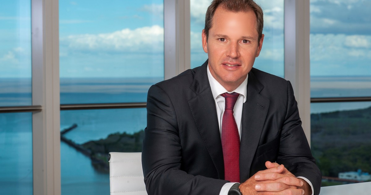 Utilice este título  Jorge Brito volvió a asumir la presidencia de la empresa de energía renovable Genneia y cree en base a ese titulo original un titulo nuevo, preciso, comprensible y que no pierda relacion con el titulo original. Necesito que me devuelvas solo y nada mas que el titulo nuevo.