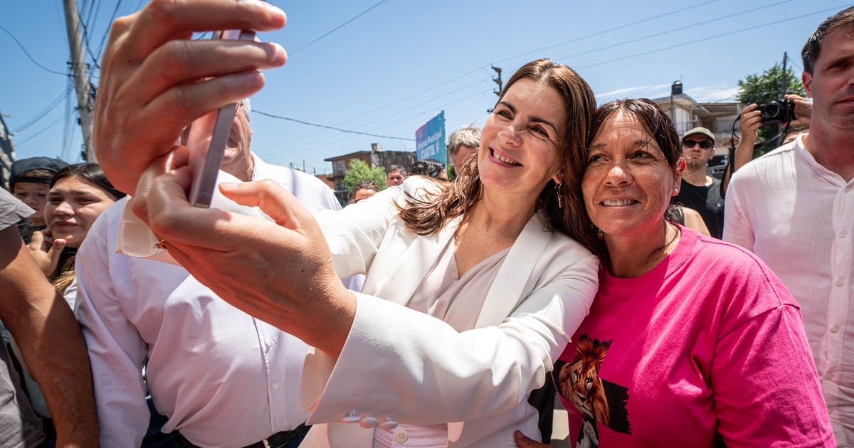 Utilice este título  Una intendenta se anota como candidata a presidir el PJ bonaerense y suma presión a la pelea entre Kicillof y Máximo Kirchner y cree en base a ese titulo original un titulo nuevo, preciso, comprensible y que no pierda relacion con el titulo original. Necesito que me devuelvas solo y nada mas que el titulo nuevo.