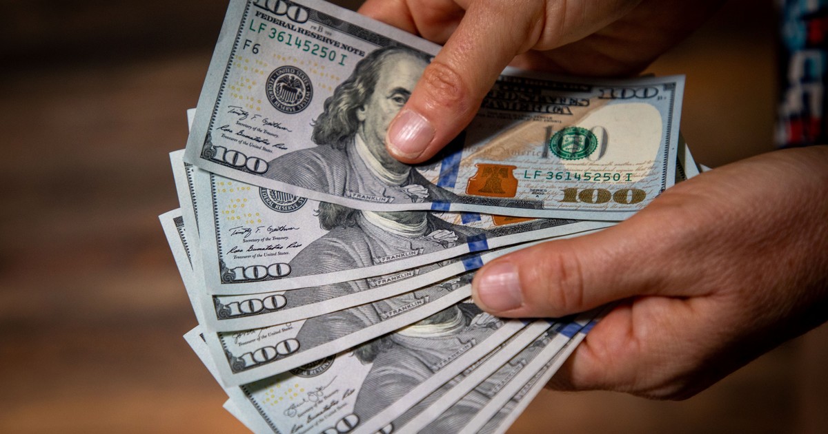 a cuánto cotiza el oficial y cuál es el precio del paralelo este miércoles 14 de enero, minuto a minuto