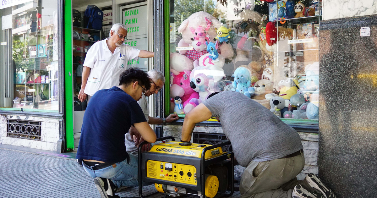 Utilice este título  hay más de 9.000 usuarios sin suministro en el AMBA y cree en base a ese titulo original un titulo nuevo, preciso, comprensible y que no pierda relacion con el titulo original. Necesito que me devuelvas solo y nada mas que el titulo nuevo.