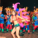 Utilice este título  Artistas de la región se preparan para el Festival del Carnaval y el Canto en Trelew y cree en base a ese titulo original un titulo nuevo, preciso, comprensible y que no pierda relacion con el titulo original. Necesito que me devuelvas solo y nada mas que el titulo nuevo.