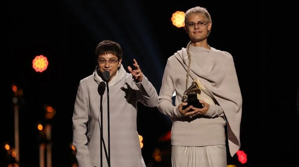 Ca7riel y Paco Amoroso ganaron el Grammy 2026 por PAPOTA
