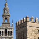 Utilice este título El temporal en España provoca daños en la Giralda de Sevilla y cree en base a ese titulo original un titulo nuevo, preciso, comprensible y que no pierda relacion con el titulo original. Necesito que me devuelvas solo y nada mas que el titulo nuevo.