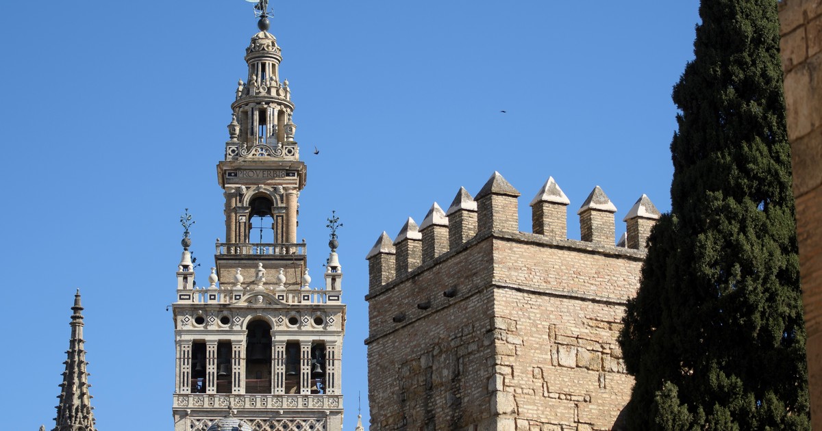 El temporal en España provoca daños en la Giralda de Sevilla