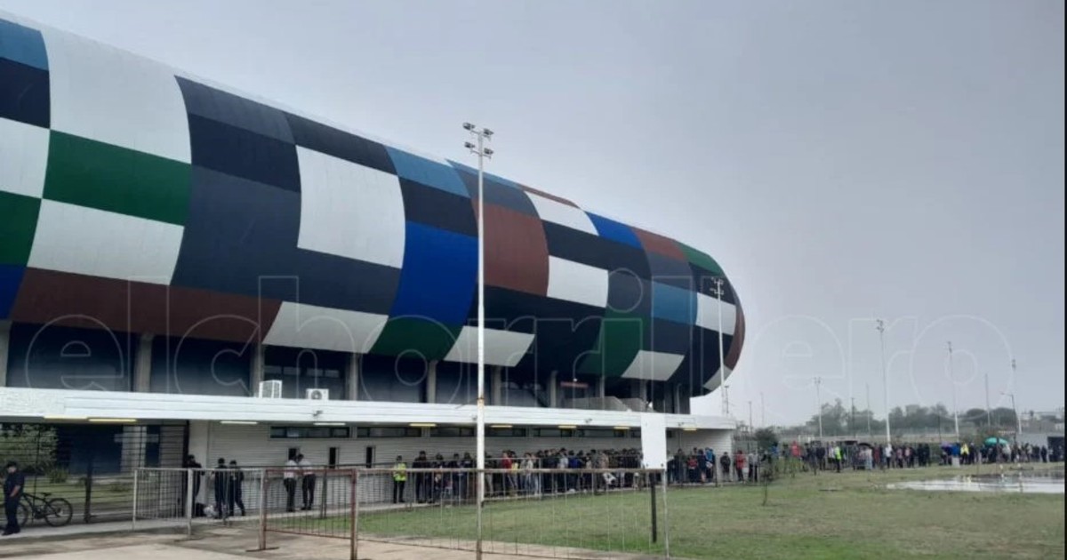 Pese a la lluvia, locura en San Luis por una entrada para ver a River por Copa Argentina :: Olé