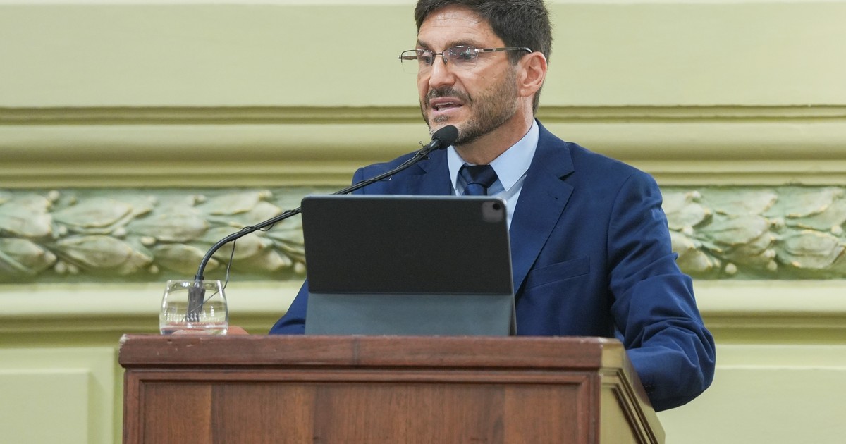 Pullaro abrió las sesiones legislativas en Santa Fe, con un mensaje tras la protesta policial y con alusiones a Milei