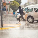 Una máxima que oscila entre los 17 y 18°C y un cielo nublado con posibles chaparrones es el pronóstico para hoy