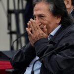 Utilice este título los presidentes de Perú investigados y expulsados del poder y cree en base a ese titulo original un titulo nuevo, preciso, comprensible y que no pierda relacion con el titulo original. Necesito que me devuelvas solo y nada mas que el titulo nuevo.