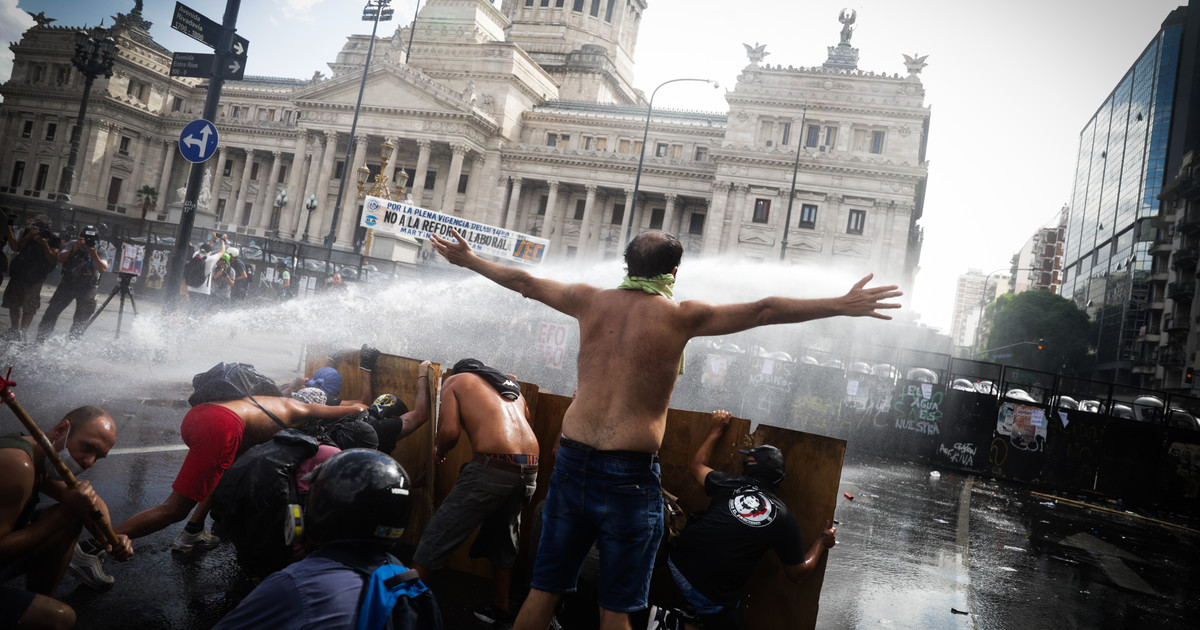 revelaron la lista de los 17 identificados por la violencia frente al Congreso